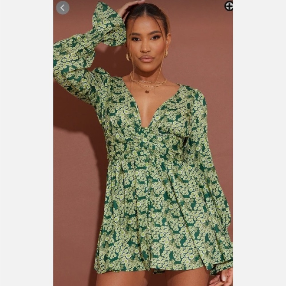 PrettyLittleThing Mini Dress - Picture 2 of 5